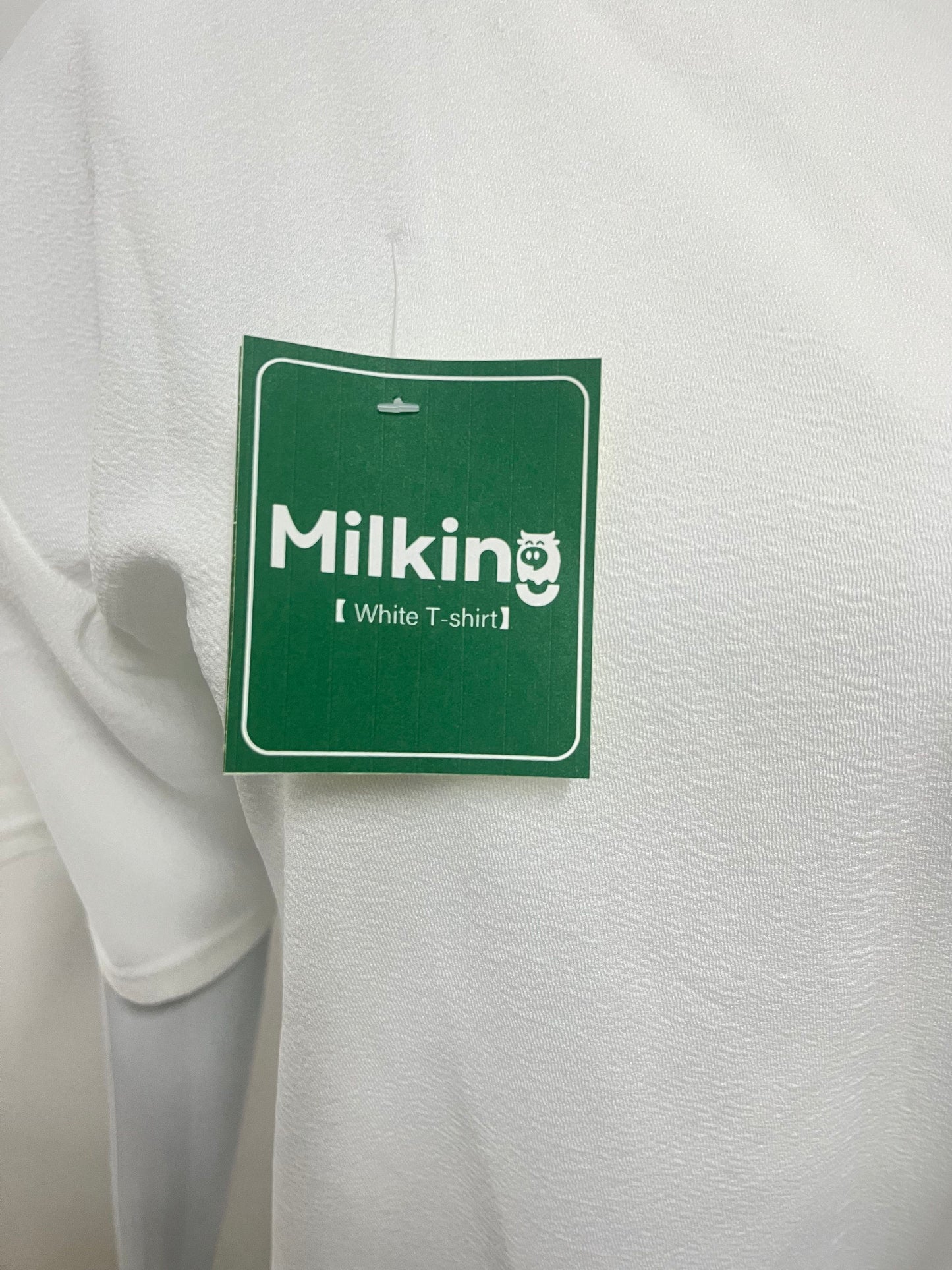 【Milking Oversized White T-shirt】—— Effortless Comfort for Everyday Style