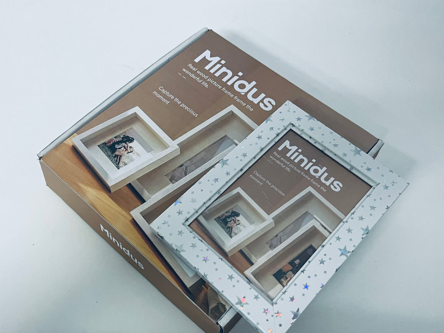 Minidus Solid Wood Picture Frame Capture Beauty Natural Texture A Warm Choice for Home Decoration and Memory Collection