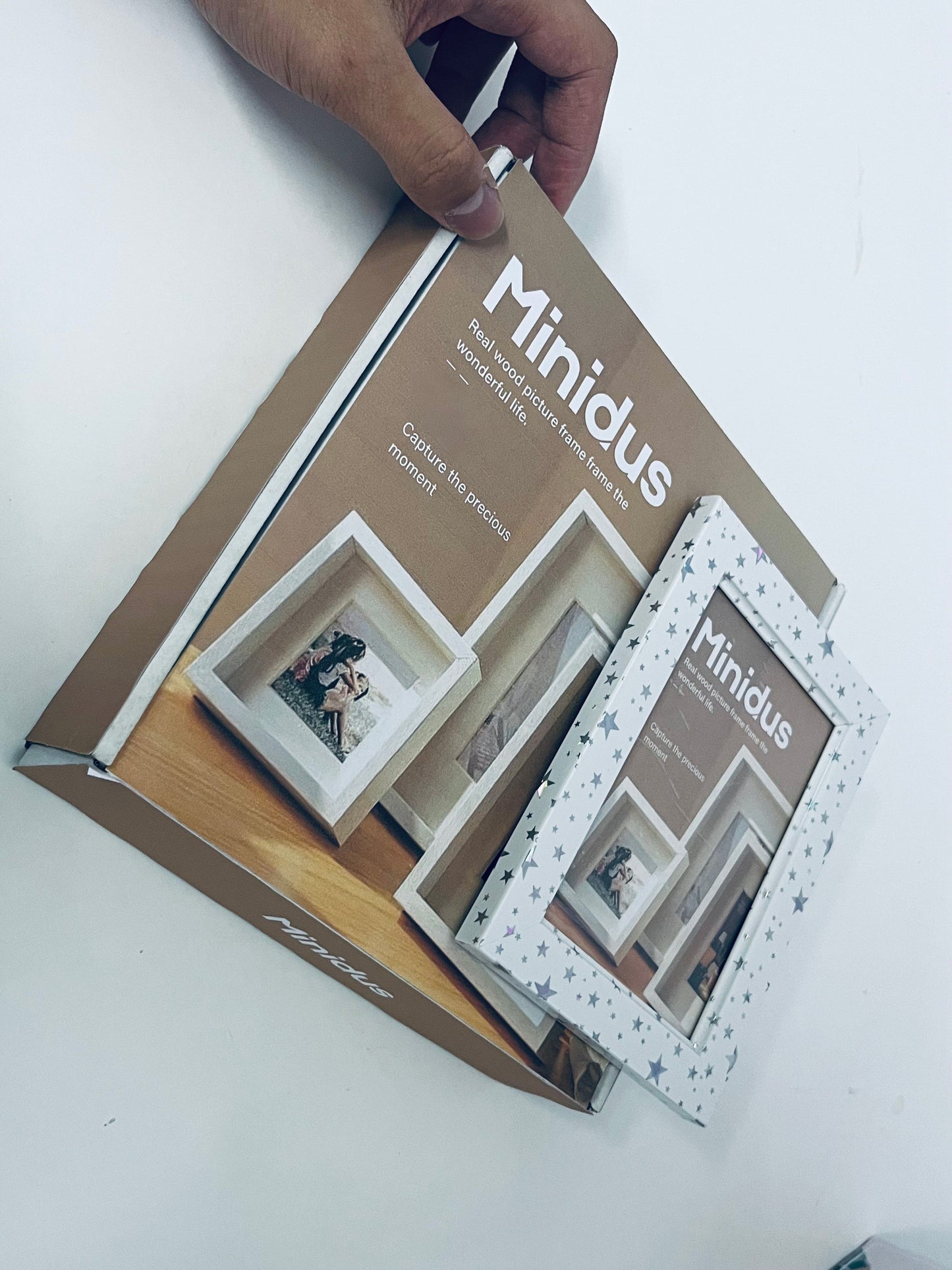 Minidus Solid Wood Picture Frame Capture Beauty Natural Texture A Warm Choice for Home Decoration and Memory Collection