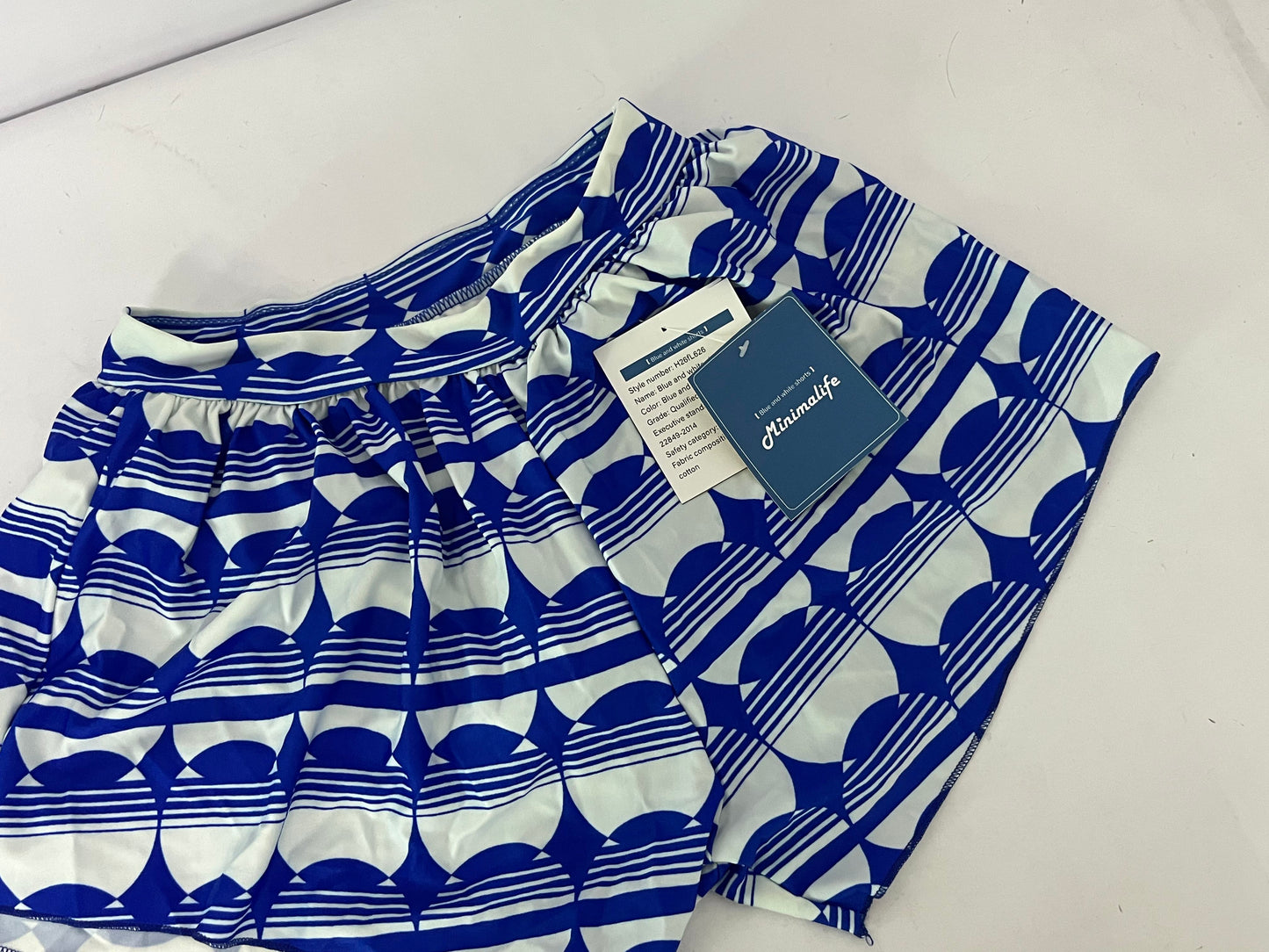 【Minimalife Blue & White Geometric Art Shorts】