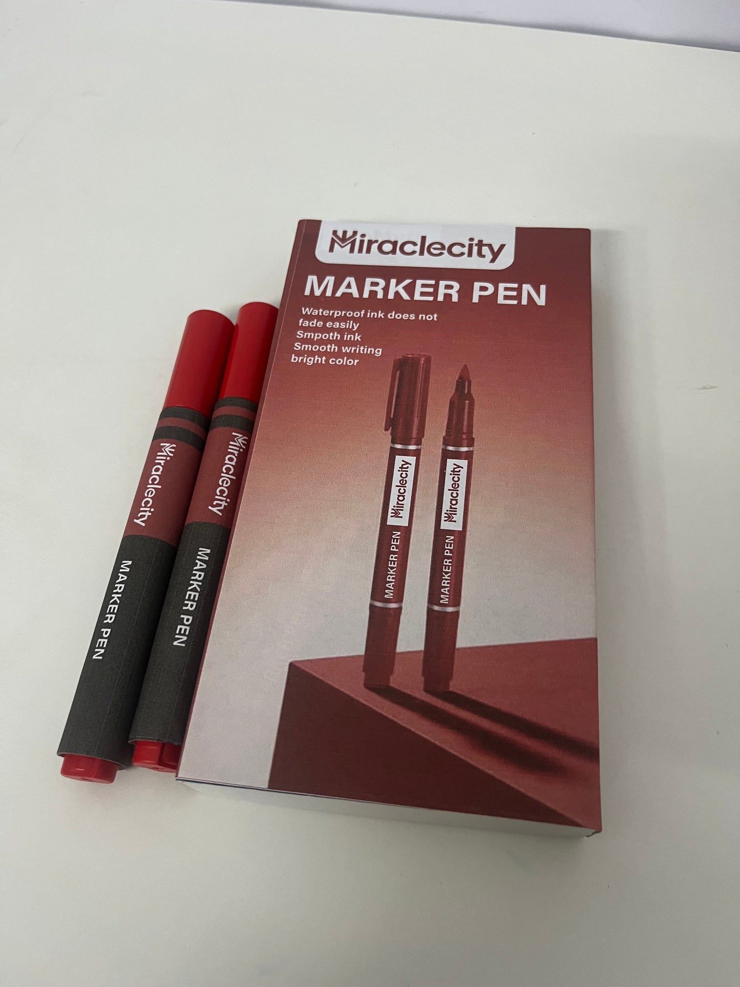 [Miraclecity Marker pens]——Miraclecity Waterproof Permanent Markers - Red Dual-Tip Design, Quick-Dry, Smudge-Proof for School & Office