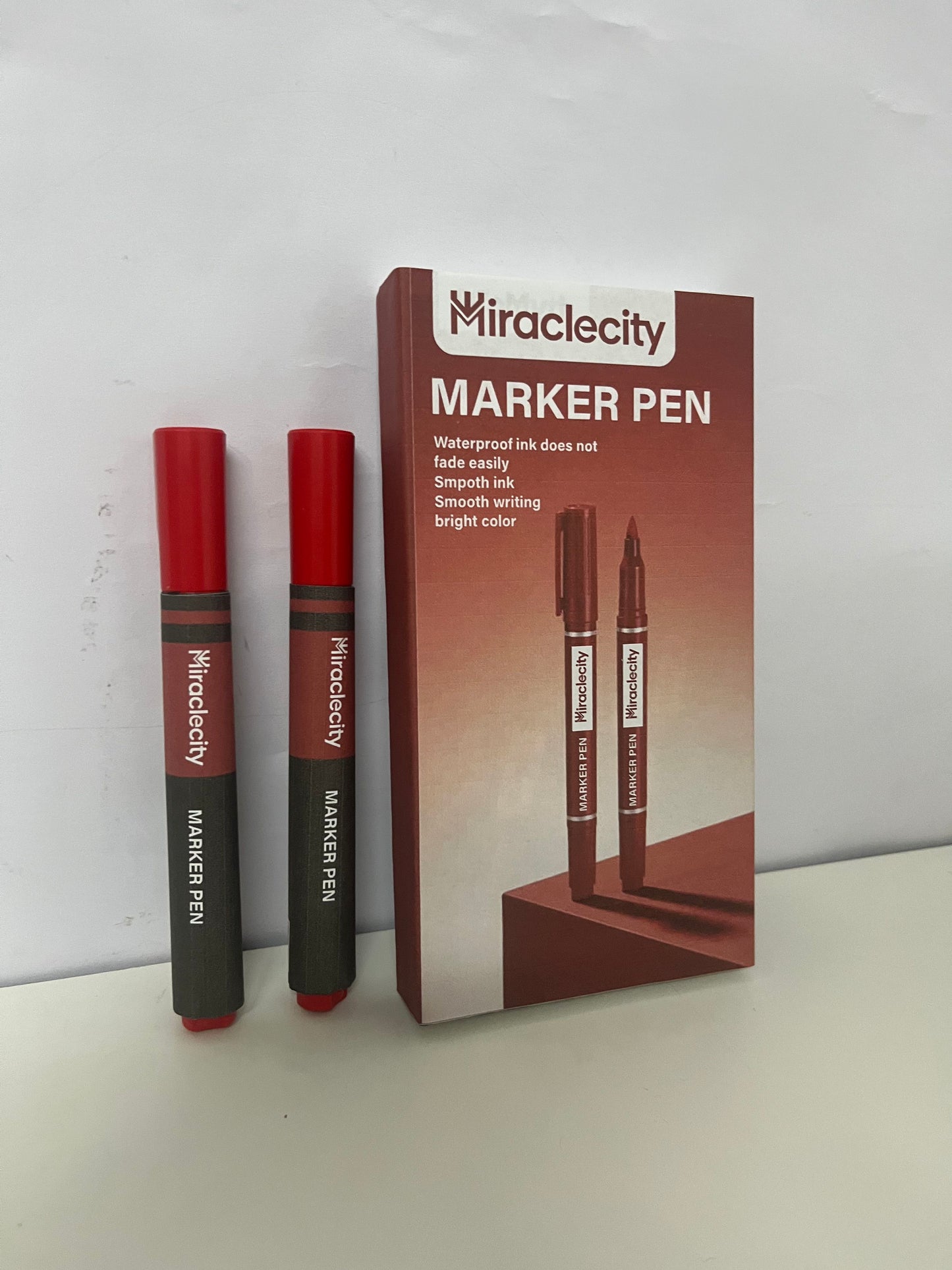 [Miraclecity Marker pens]——Miraclecity Waterproof Permanent Markers - Red Dual-Tip Design, Quick-Dry, Smudge-Proof for School & Office