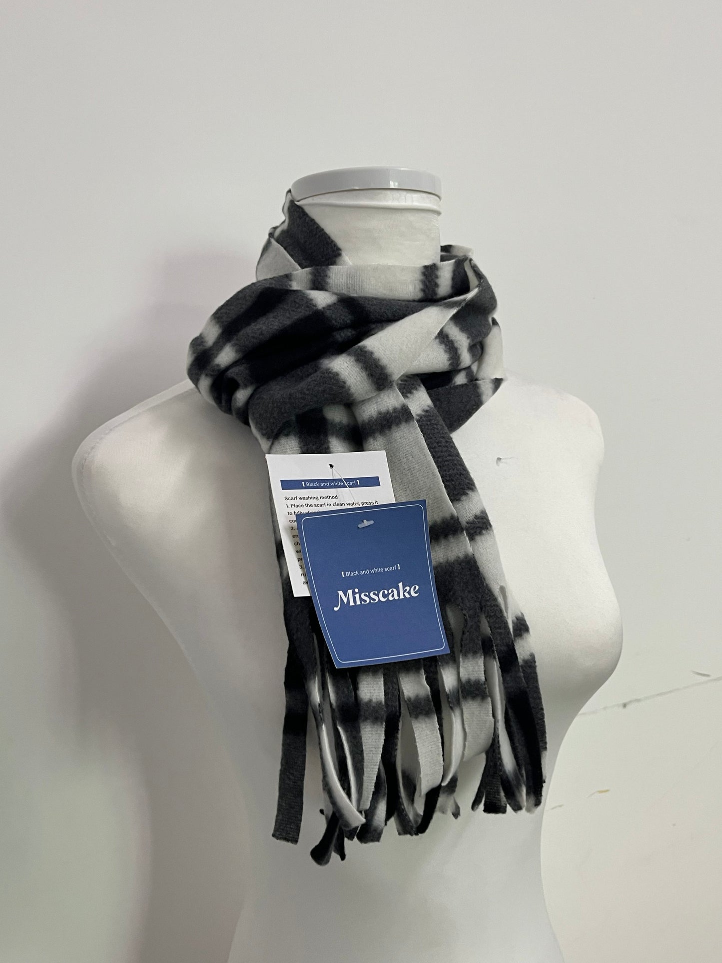 Misscake Black and White Plaid Fringe Scarf, Winter Warm Classic Versatile Fashion Scarf
