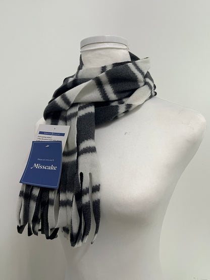 Misscake Black and White Plaid Fringe Scarf, Winter Warm Classic Versatile Fashion Scarf