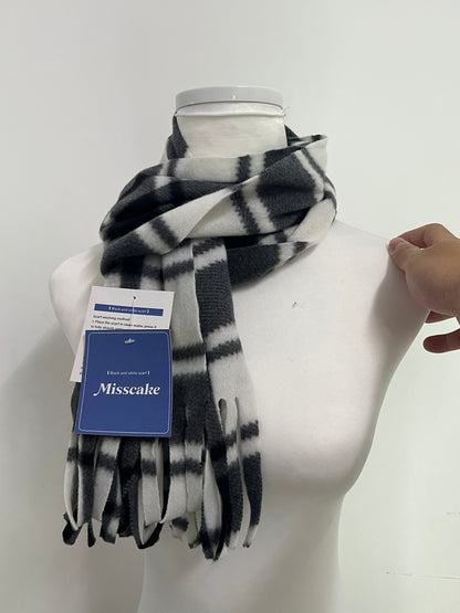 Misscake Black and White Plaid Fringe Scarf, Winter Warm Classic Versatile Fashion Scarf
