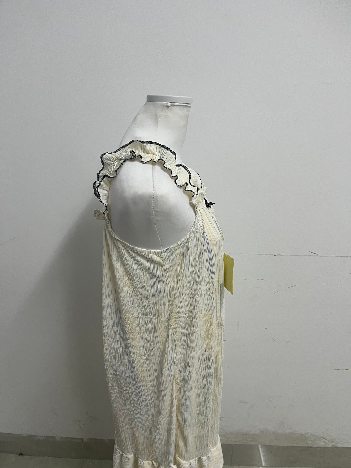 【Momenthe Pale Yellow Girl's Dress】—— Sweet & Comfortable Daily Wear Choice