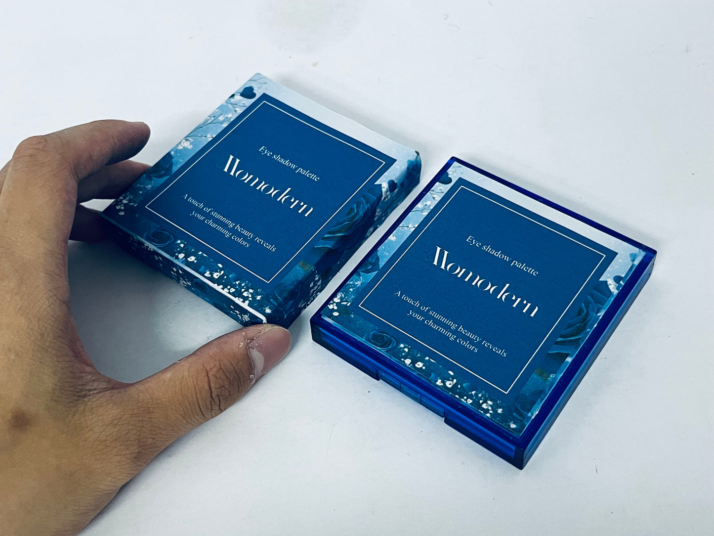 Momodern Morandi Blue 9-Color Eyeshadow Palette – Unlock Your Charming Eye Makeup Realm