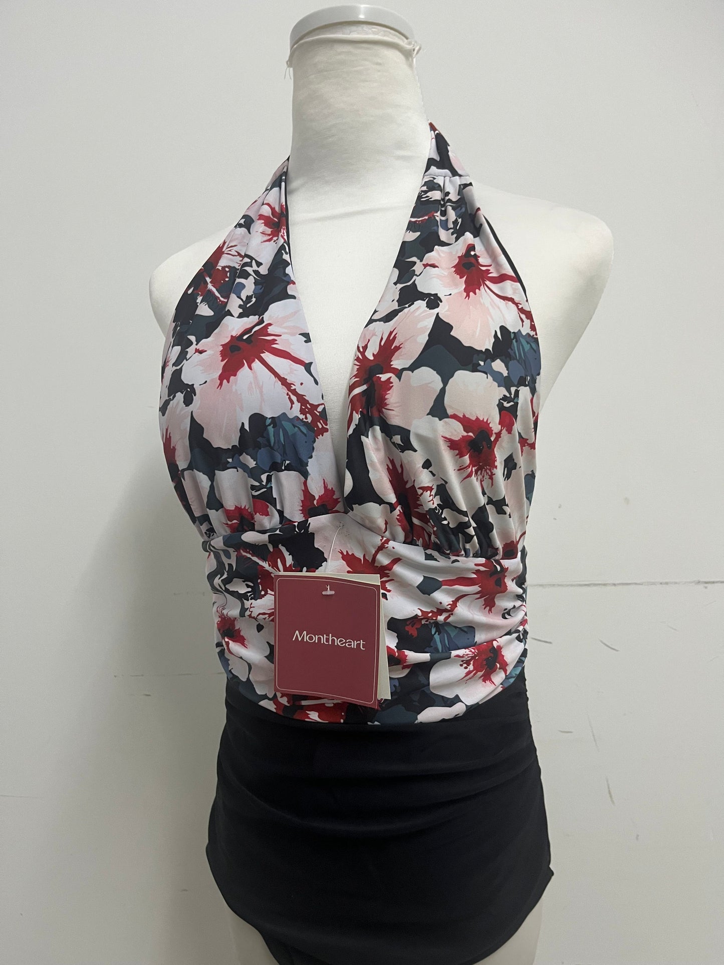 【Montheart Floral Halter Swimsuit】—— Stylish Choice of Beach & Vacation Wear