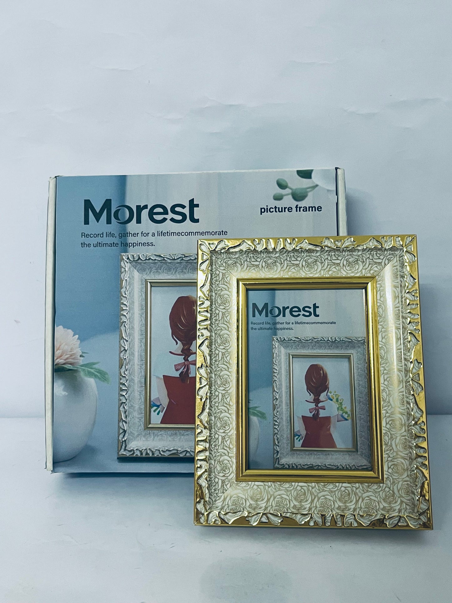 Morest European Vintage Pattern Picture Frame, Light Luxury Art Tabletop Frame to Freeze Beautiful Moments in Life