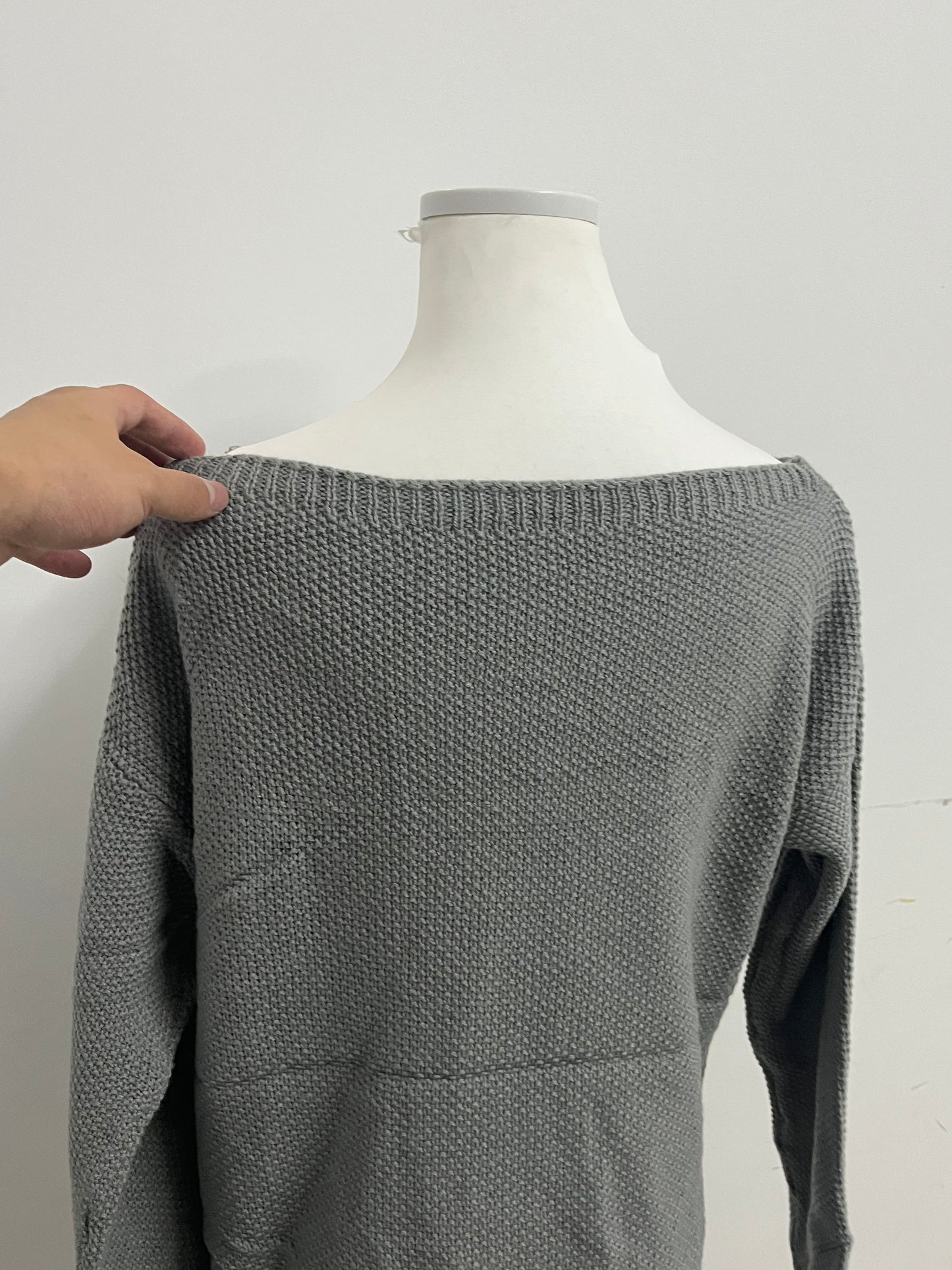 【Moveday Gray Waffle Knit Sweater】—— Cozy & Stylish Daily Wear Choice