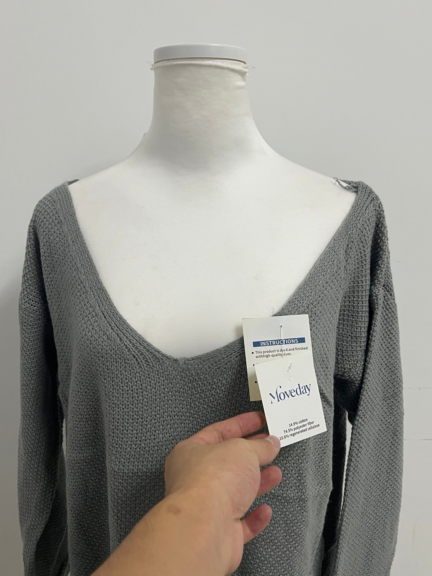 【Moveday Gray Waffle Knit Sweater】—— Cozy & Stylish Daily Wear Choice