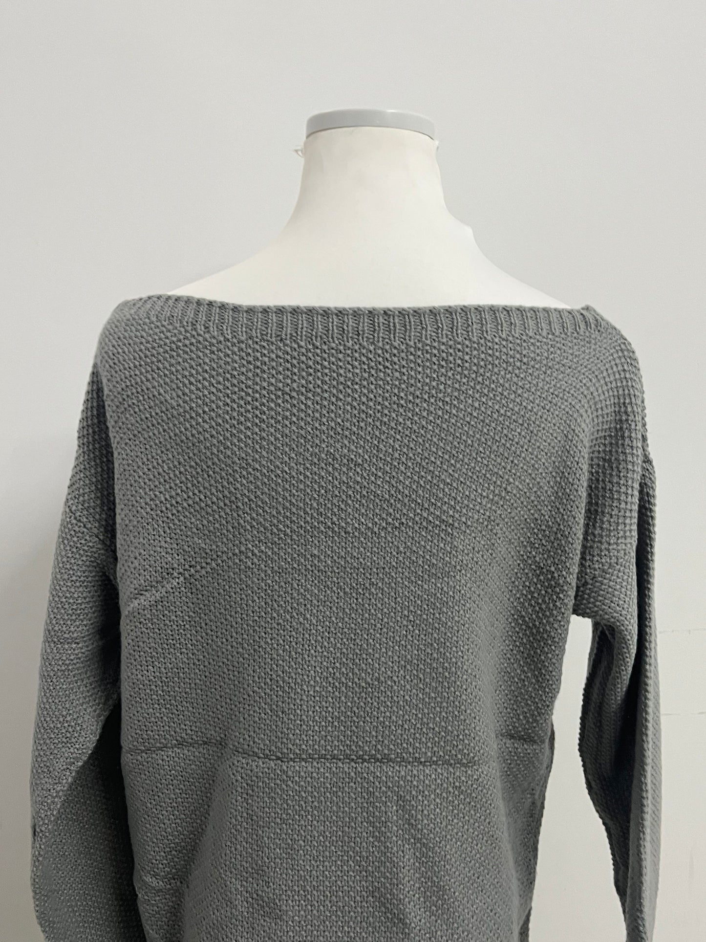 【Moveday Gray Waffle Knit Sweater】—— Cozy & Stylish Daily Wear Choice