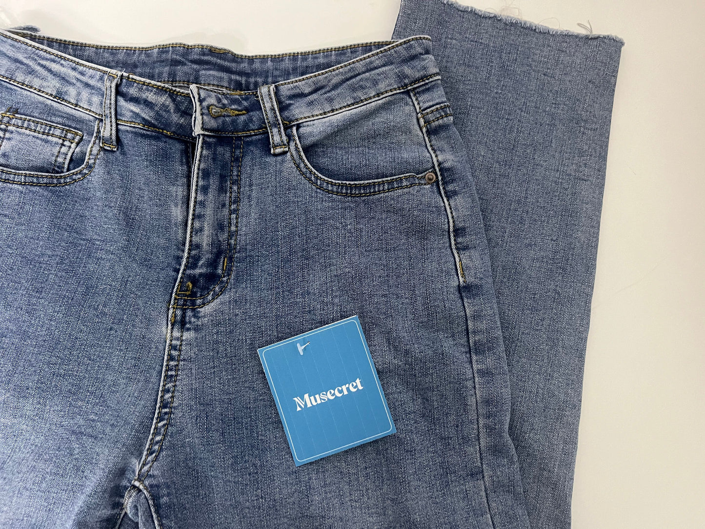 Musecret Medium Blue Washed Straight-Leg Jeans - Comfort Stretch Cotton Blend Denim for Daily Wear