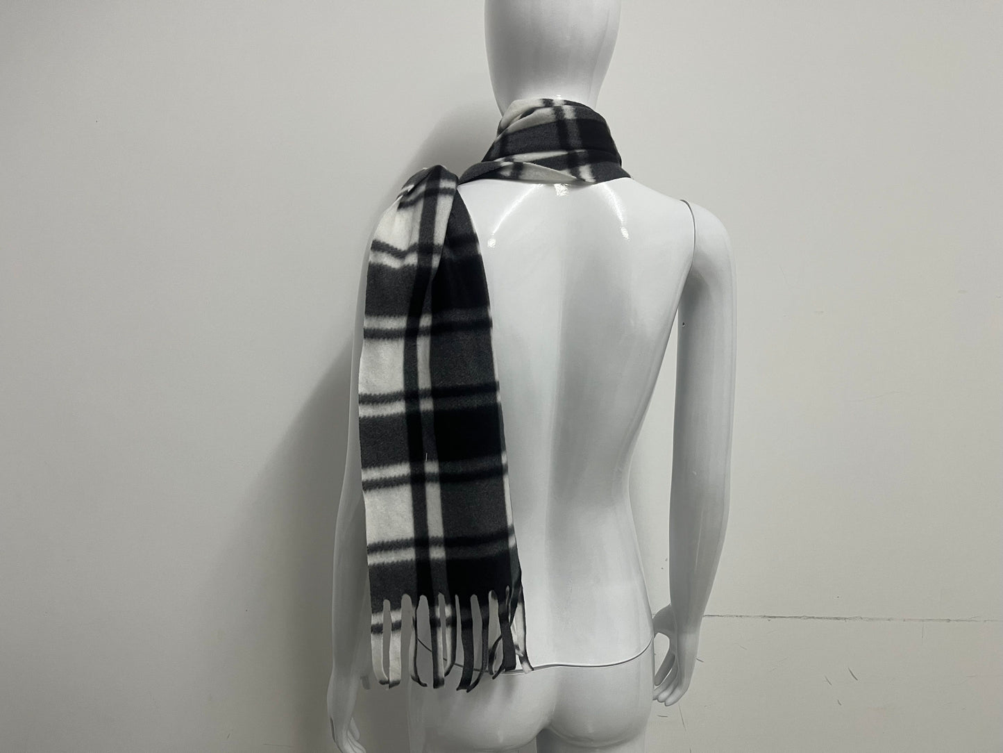 【Musecret Plaid Scarf】—— Warm & Stylish Winter Essential