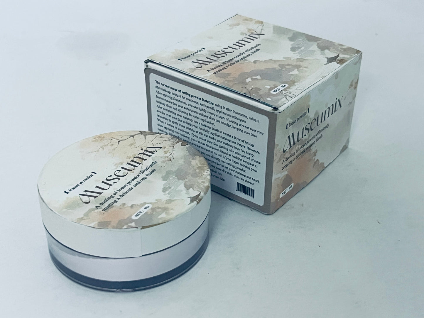 Museumix Loose Setting Powder, Lightweight & Long-Lasting Oil Control, Silky Smooth for Soft-Focus Finish, Oriental Aesthetic Packaging, 8g