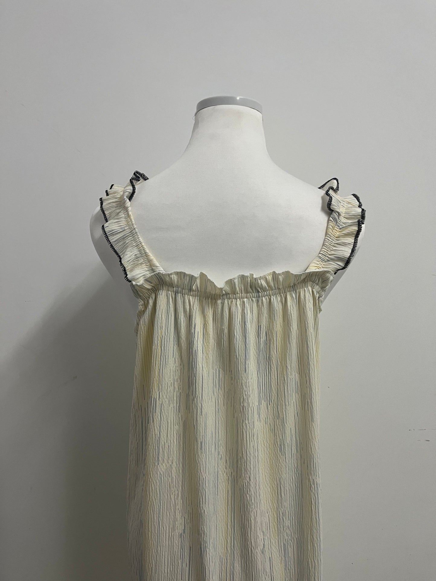 Mvptree Sleepwear - Pale Yellow Striped Nightdress with Black-Trim Ruffles for Feminine Lounge Comfort