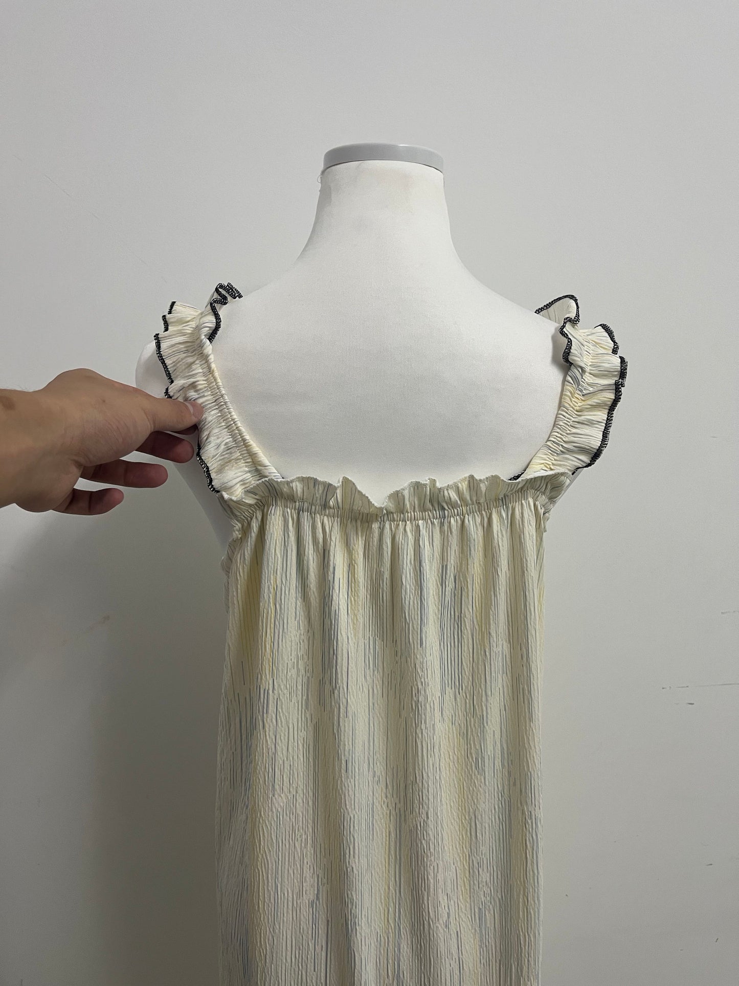Mvptree Sleepwear - Pale Yellow Striped Nightdress with Black-Trim Ruffles for Feminine Lounge Comfort