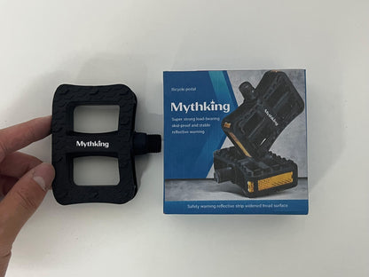 [Mythking Bicycle pedals]——Mythking Mountain Bike Pedals - Anti-Slip Reflective Lightweight Platform Pedals