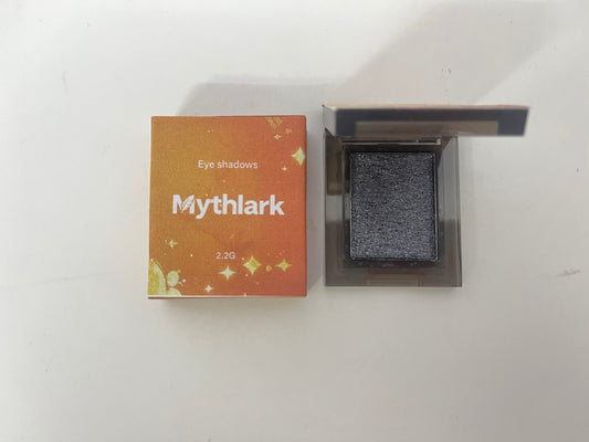 【Mythlark Metallic Gunmetal Shimmer Eyeshadow】—— Bold, Versatile Sparkle for Eye Looks