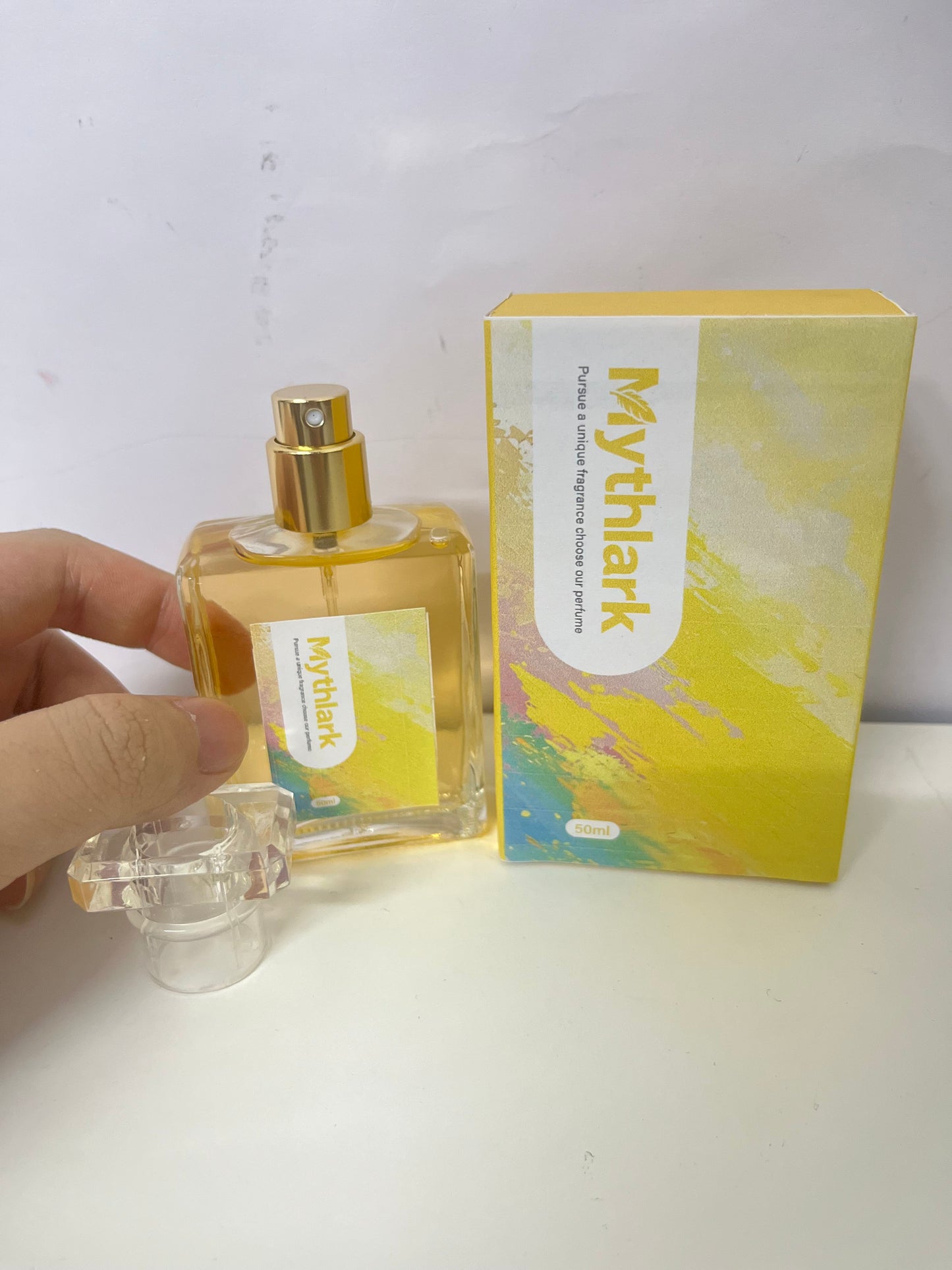 【Mythlark Golden Eau de Parfum】—— Warm, Sunlit Fragrance for Daily Elegance