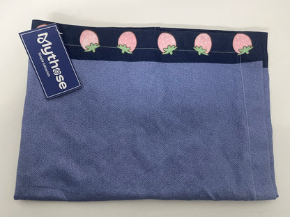 [Mythose Textile tablecloths ]——Mythose Minimalist Cotton-Linen Tablecloth | Cute Strawberry Trim for a Cozy Dining Vibe