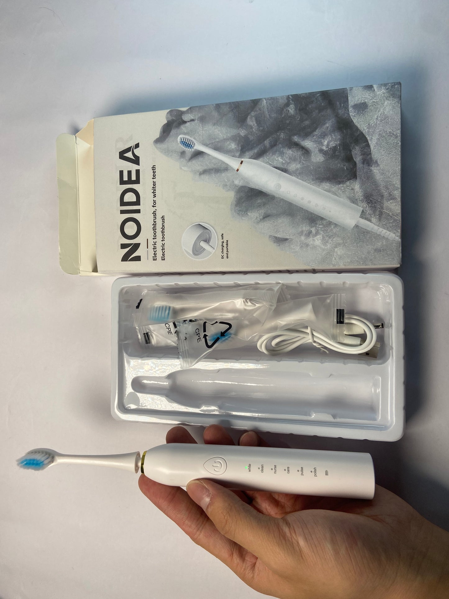 NOIDEA Simple Clean Rechargeable Electric Powered Toothbrush, Pure White with 4 Gentle Care Brush Head Automatic Pressure Sensor to Protect Gums - 3 Modes -2 Min Timer