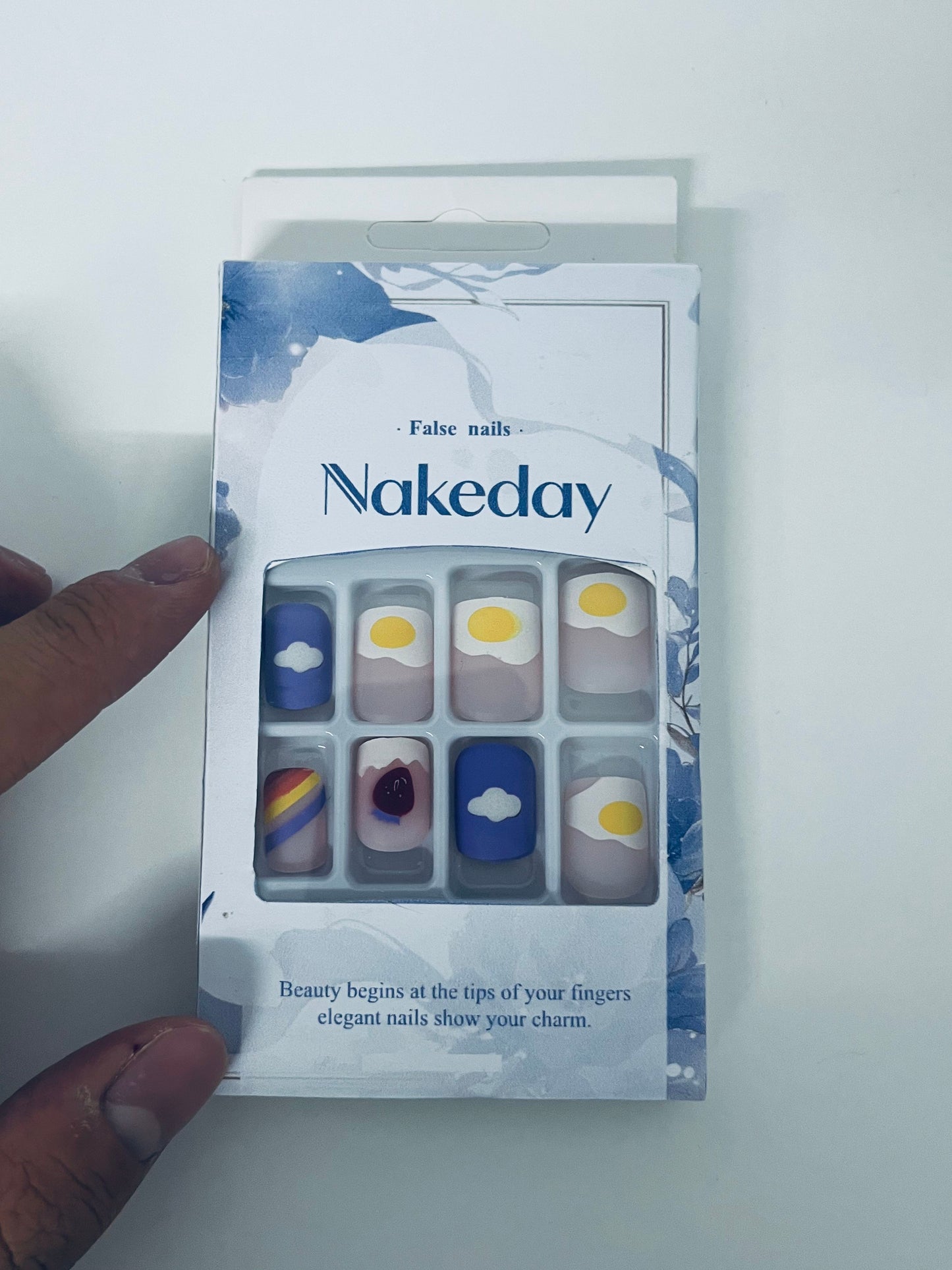 Nakeday Hand-Painted Art False Nails: Healing Aesthetics for Your Fingertips