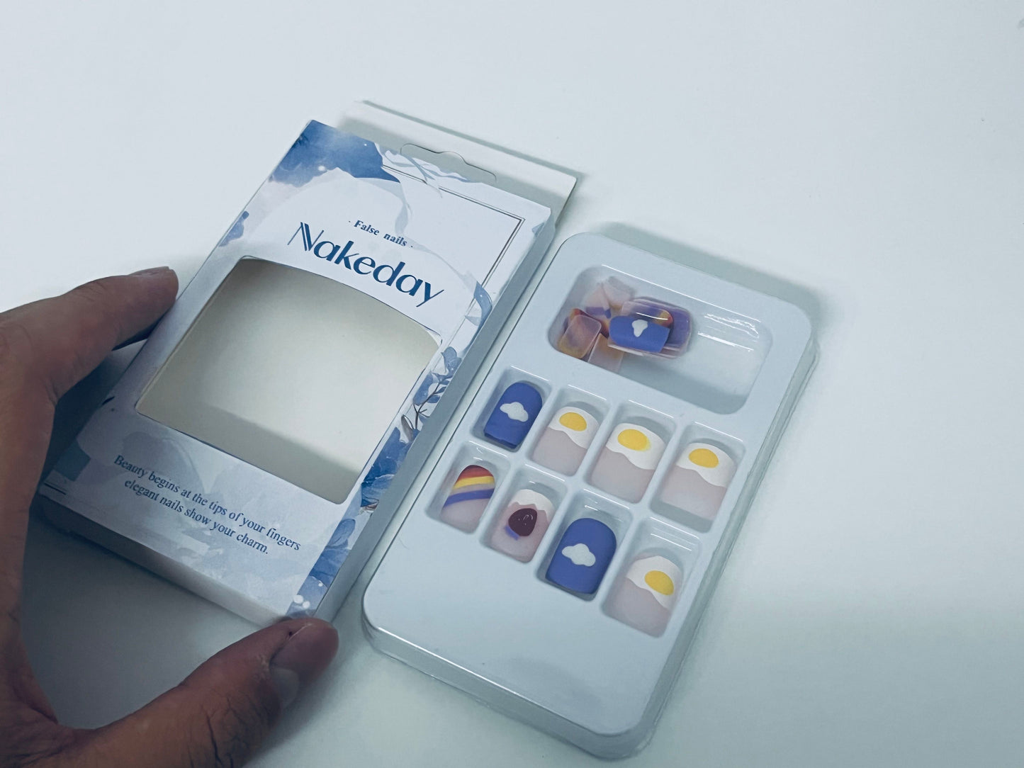 Nakeday Hand-Painted Art False Nails: Healing Aesthetics for Your Fingertips