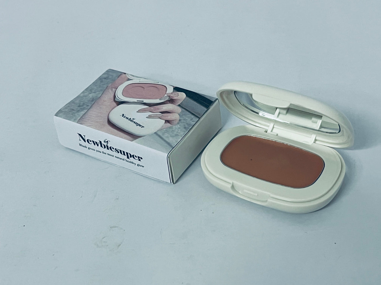 Newbiesuper Blushers Powder Blush , Long-Lasting Color, Enhances Cheekbones, and Provides Natural Radiance