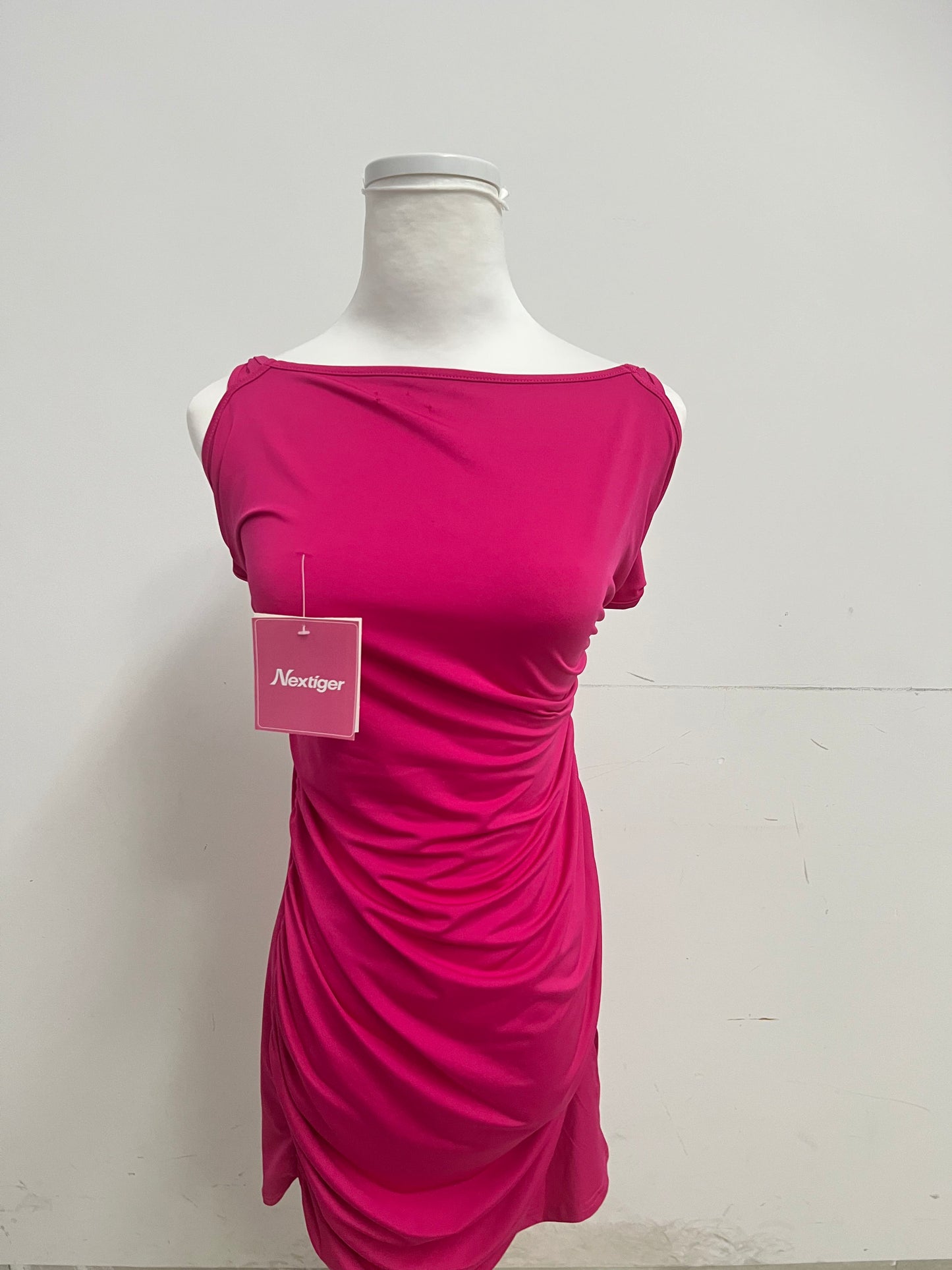 【Nextiger Magenta One-Shoulder Dress】—— Stylish & Flattering Occasion Wear