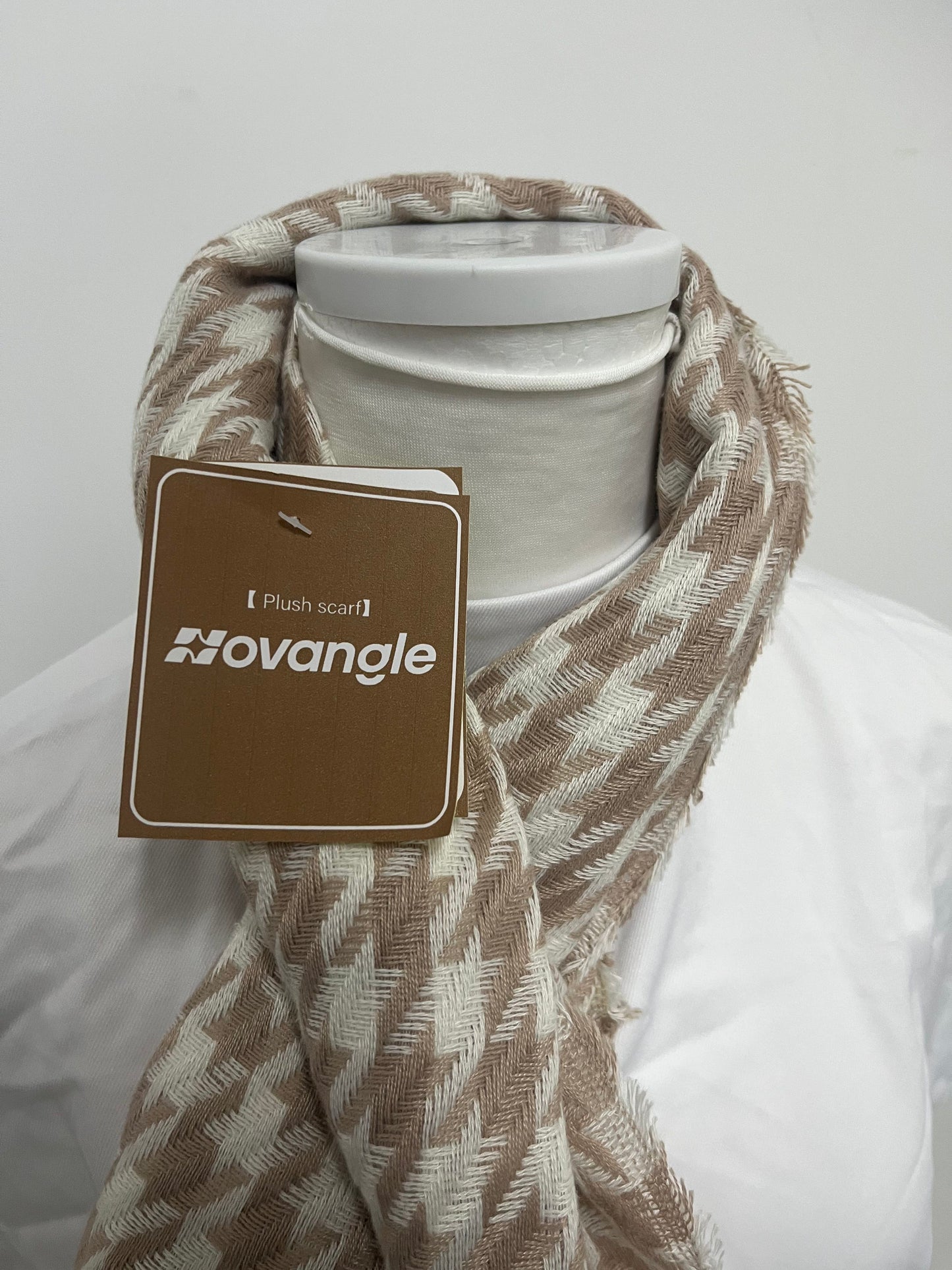 Novangle Houndstooth Plush Scarf Retro Texture Warm & Versatile An Elegant Plus for Autumn and Winter Styling