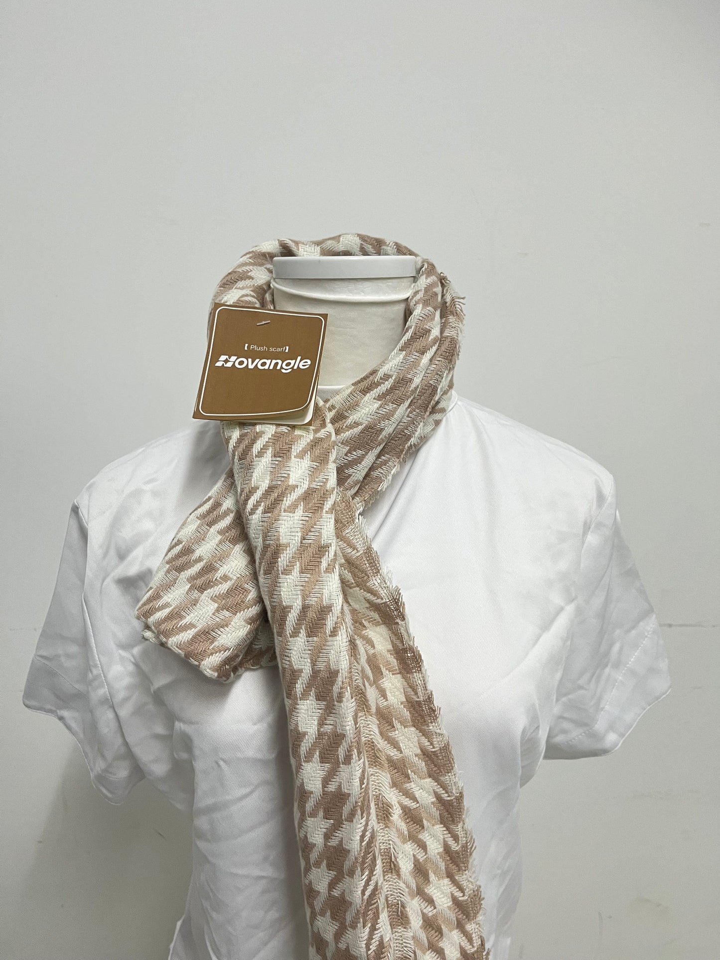 Novangle Houndstooth Plush Scarf Retro Texture Warm & Versatile An Elegant Plus for Autumn and Winter Styling
