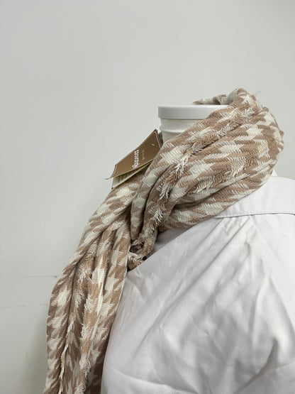 Novangle Houndstooth Plush Scarf Retro Texture Warm & Versatile An Elegant Plus for Autumn and Winter Styling