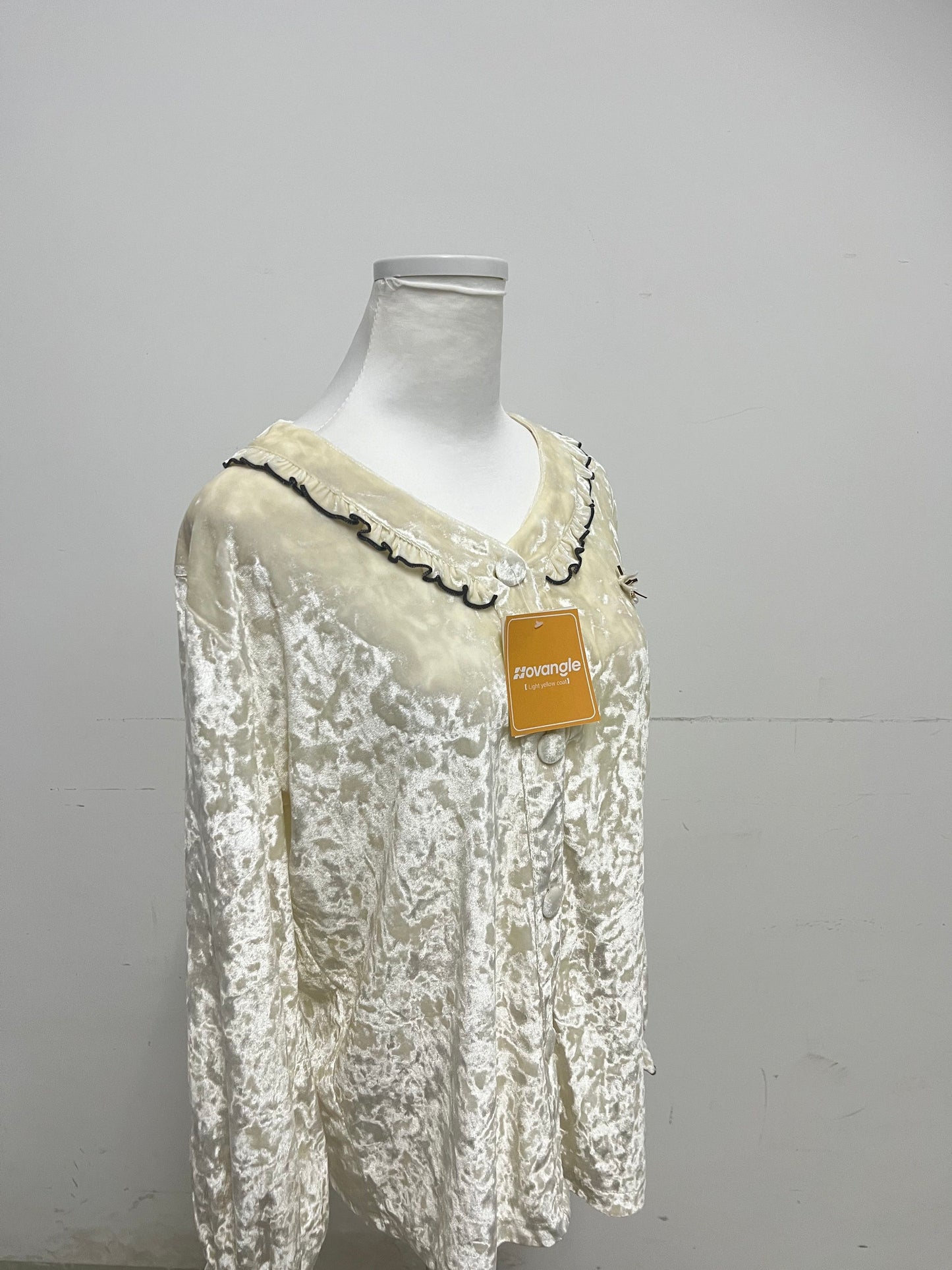 Novangle Sleepwear Velvet Ruffled Loungewear Jacket Gentle Texture Retro Elegance A Luxurious Choice for Home Relaxation