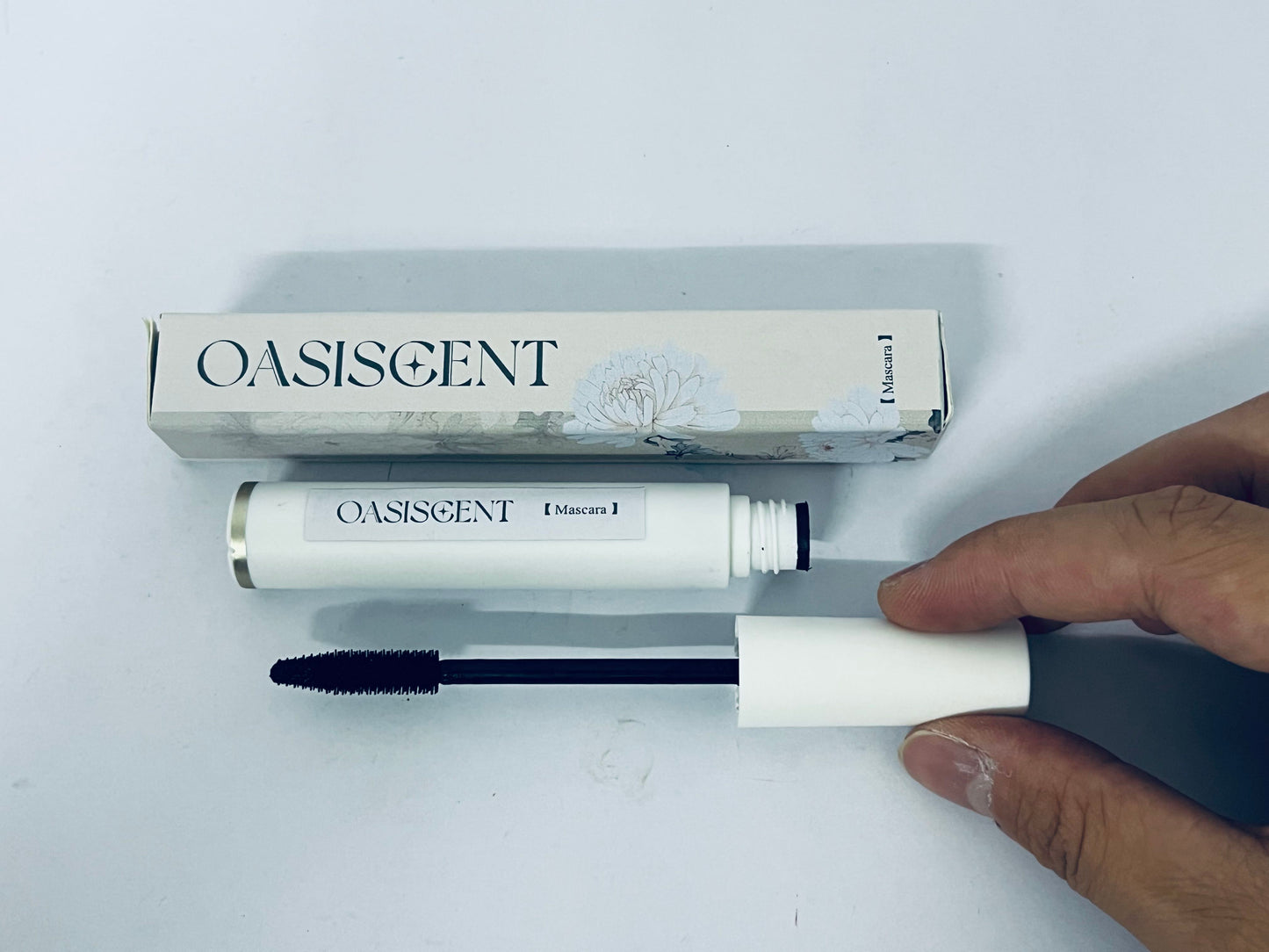 OASISCENT Mascara 16H Wear - False Lash Effect - Black