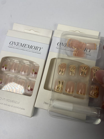 ONEMEMORY False nails Press on Square Nails Medium Glossy Full Cover Acrylic Square Shaped Fake Nails with Charm Glue on Nails Stick on Fingernails for Women Girls