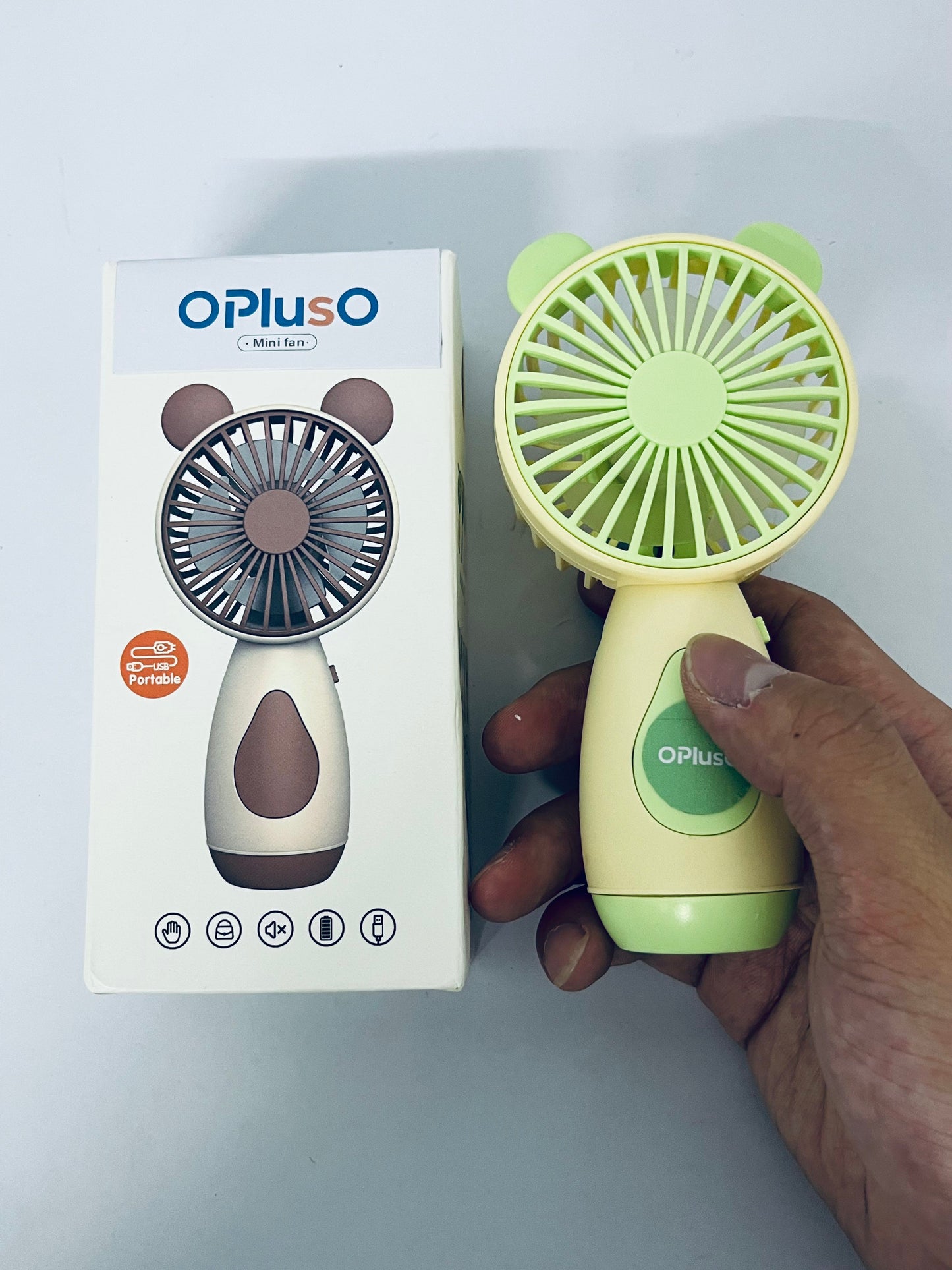 OPlusO Electric fans Mini Handheld Fan Cute Cartoon Animal Fans Soft Foam Blades Battery Powered for Student Panda Kitten