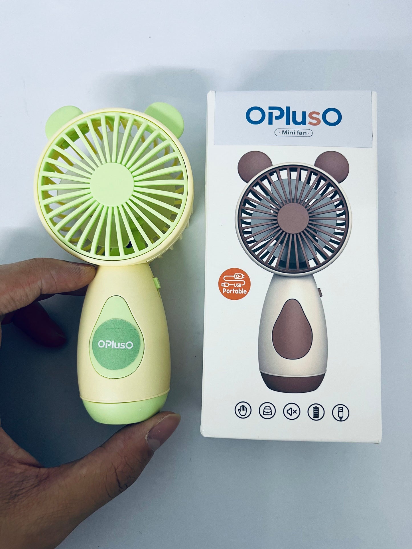 OPlusO Electric fans Mini Handheld Fan Cute Cartoon Animal Fans Soft Foam Blades Battery Powered for Student Panda Kitten