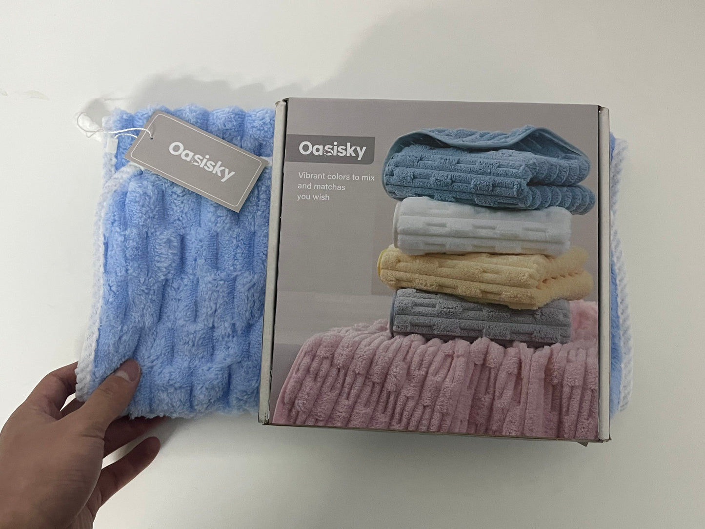 【Oasisky Striped Microfiber Towel】—— Cozy Blend of Softness & Absorbency