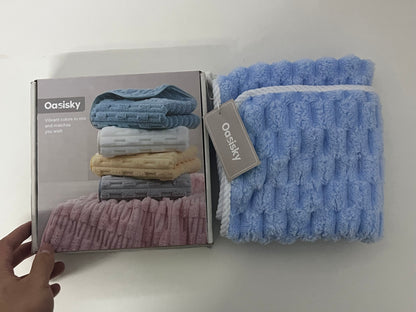 【Oasisky Striped Microfiber Towel】—— Cozy Blend of Softness & Absorbency
