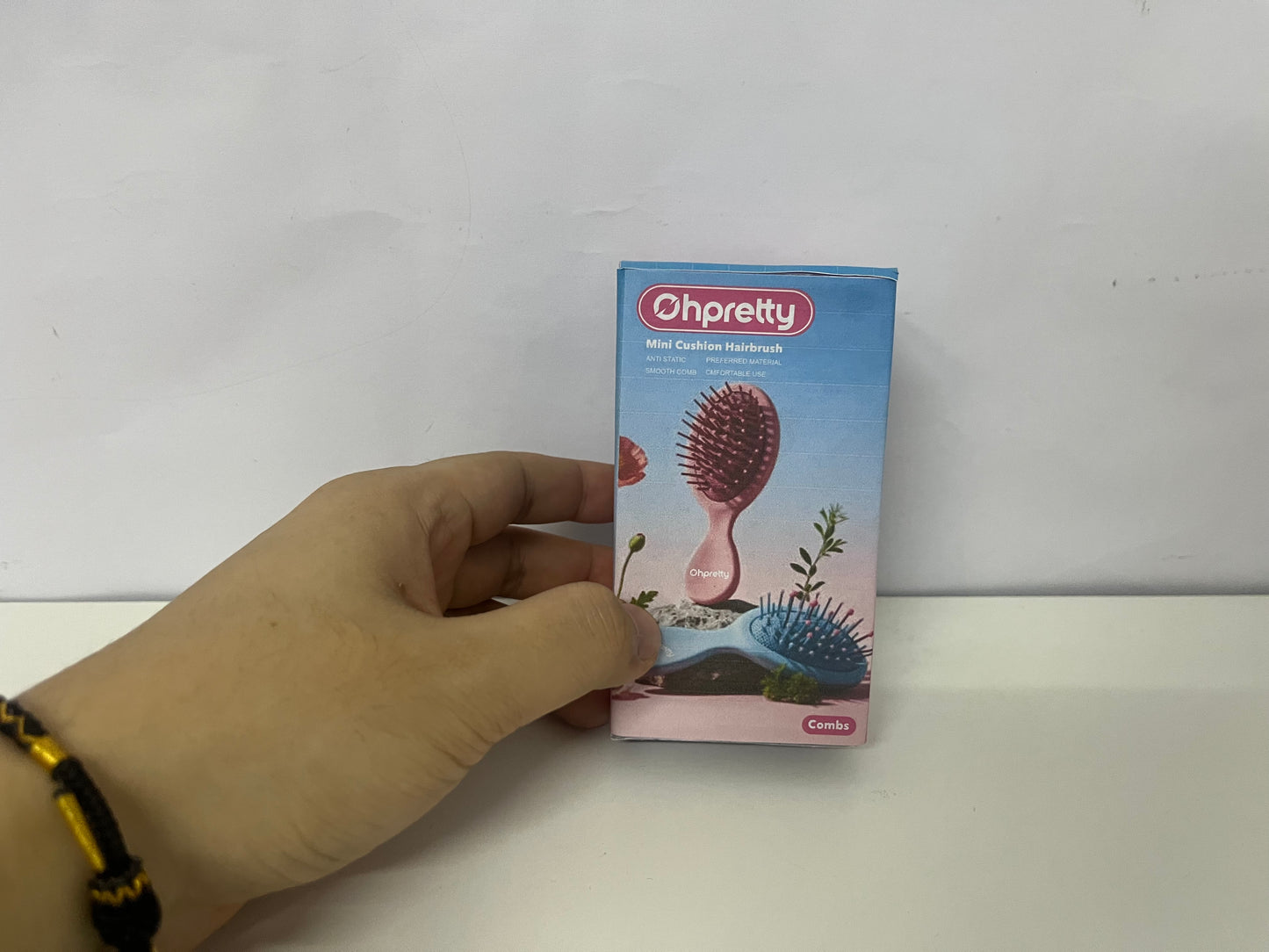 [Ohpretty Combs]——Mini Cushion Hairbrush - Portable Anti-Static Massage Comb