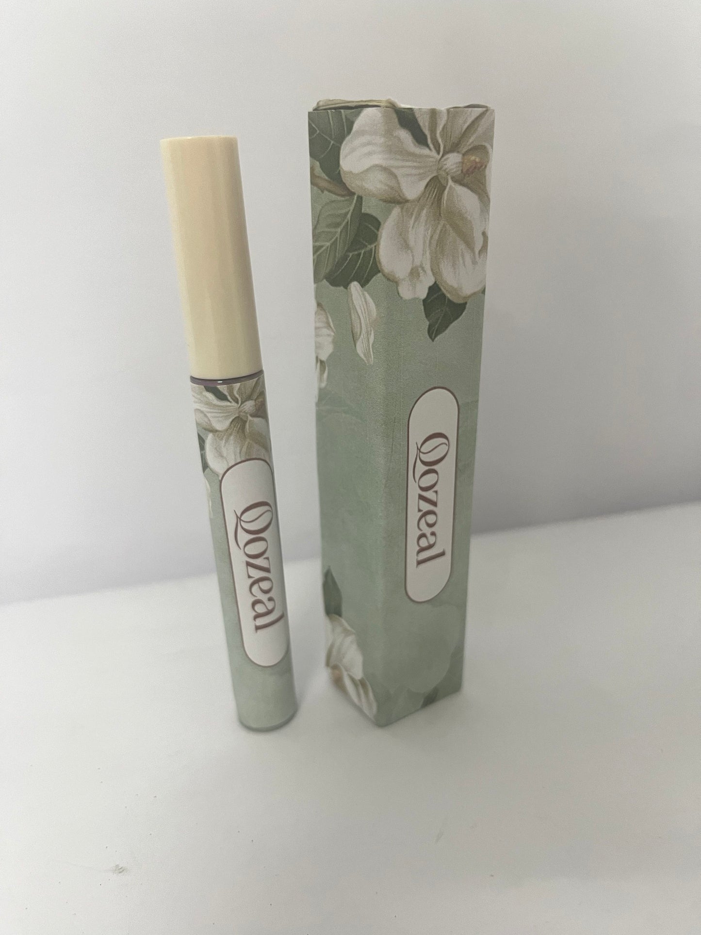 Oozeal Moisturizing Lip Gloss - Hydrating & Non-Sticky Long Lasting Lip Gloss - Enriched with Bakuchiol, Mango Seed Butter & Avocado Oil to Soften & Smooth - Pink Nude