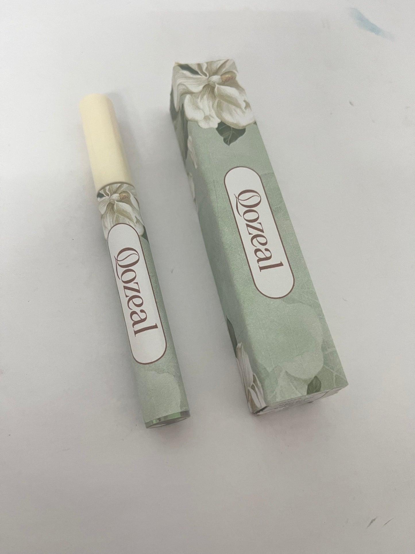 Oozeal Moisturizing Lip Gloss - Hydrating & Non-Sticky Long Lasting Lip Gloss - Enriched with Bakuchiol, Mango Seed Butter & Avocado Oil to Soften & Smooth - Pink Nude