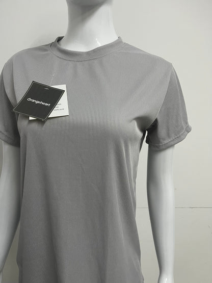 【Orangeheart Ribbed Curved-Hem T-Shirt】—— Effortless Comfort & Everyday Style