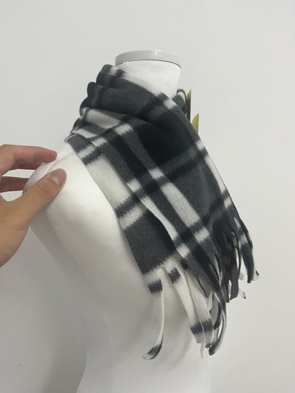 Orphichic  Exquisite Mongolia Wool Scarf - Classic Plaid Design, Opulent Winter Warmth