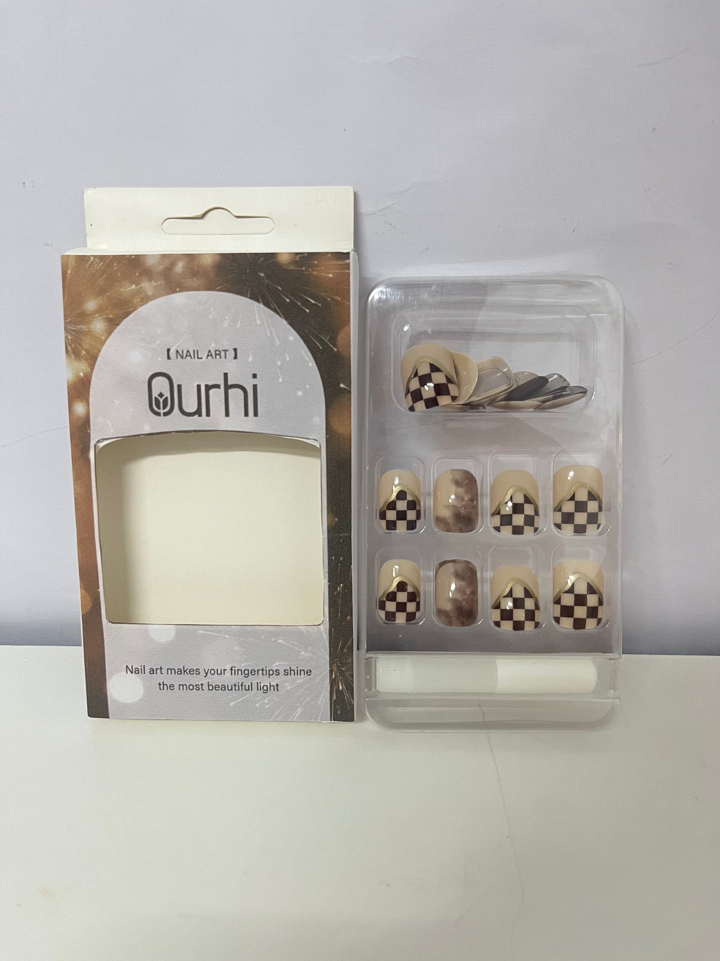 Ourhi False nails Checkerboard Artistic Nail Tips Retro & Stylish Convenient & Exquisite A Trendsetter for Fingertip Personality