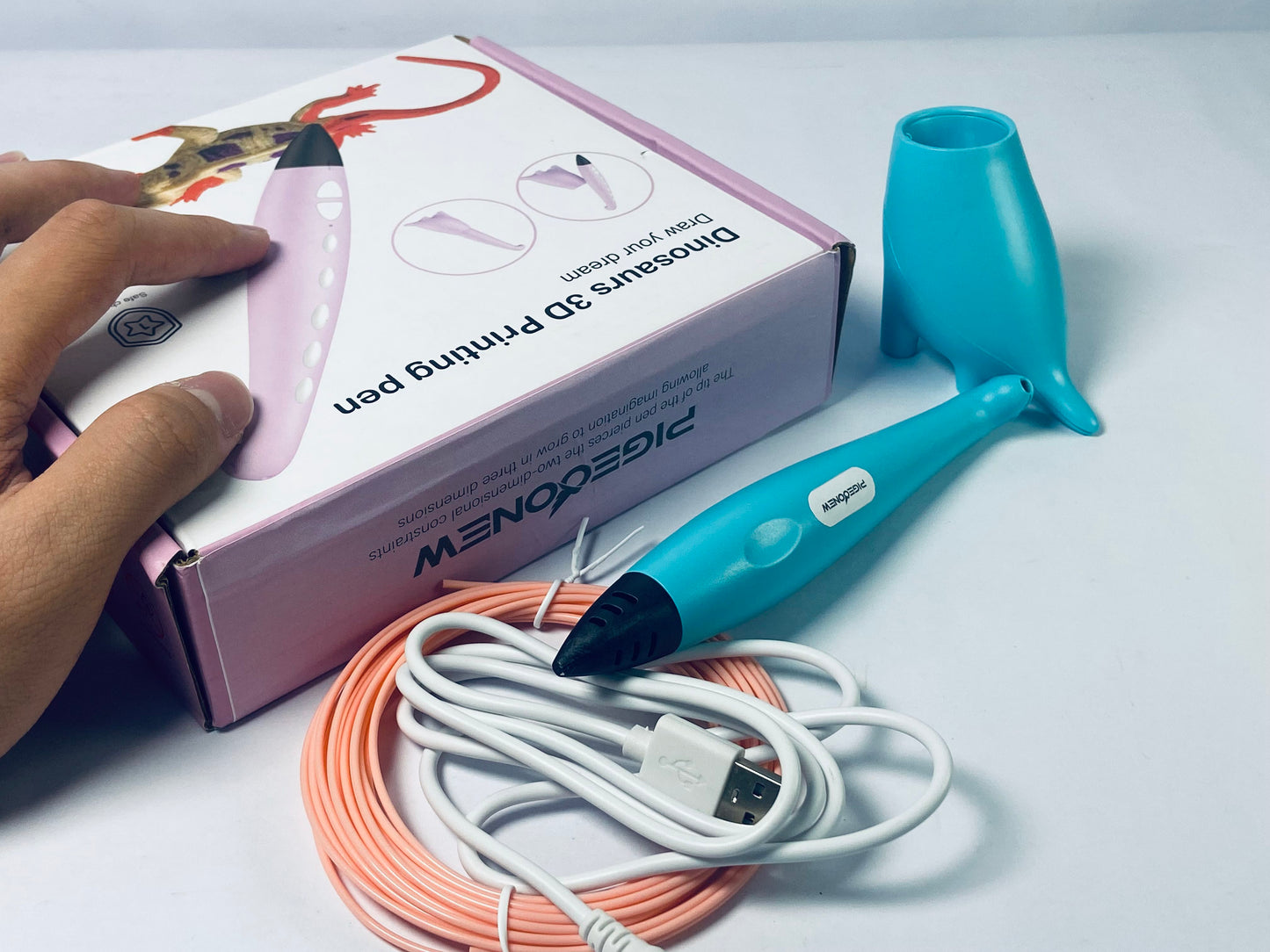 PIGEOONEW 3D Printing Pen with Display - Includes 3D Pen, 3 Starter Colors of PLA Filament, Stencil Book + Project Guide, and Charger