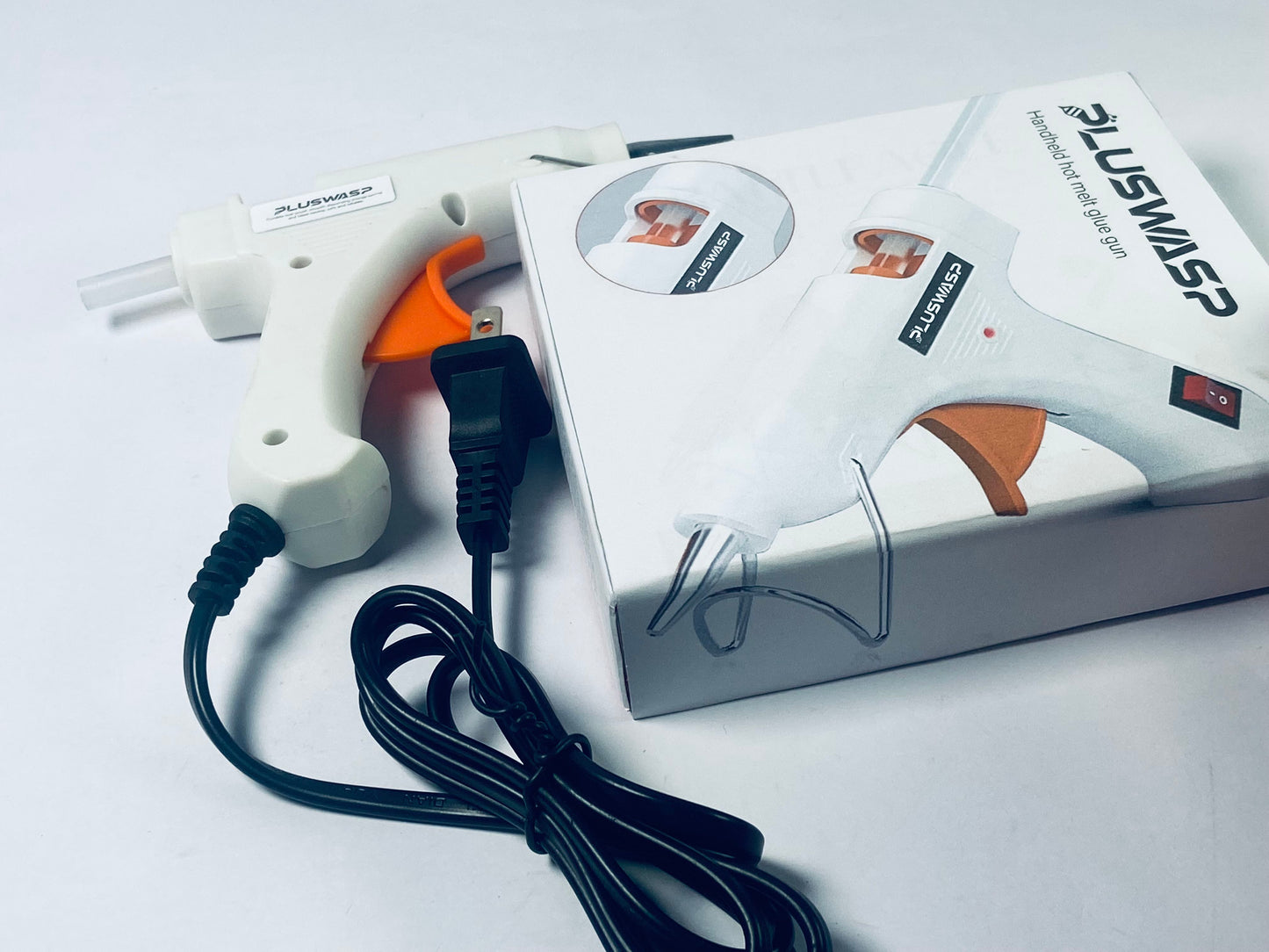 PLUSWASP Hot Glue Gun Kit, Fast Preheating Hot Melt, High Temp for School Crafts DIY Arts and Quick Home Repairs (20w)