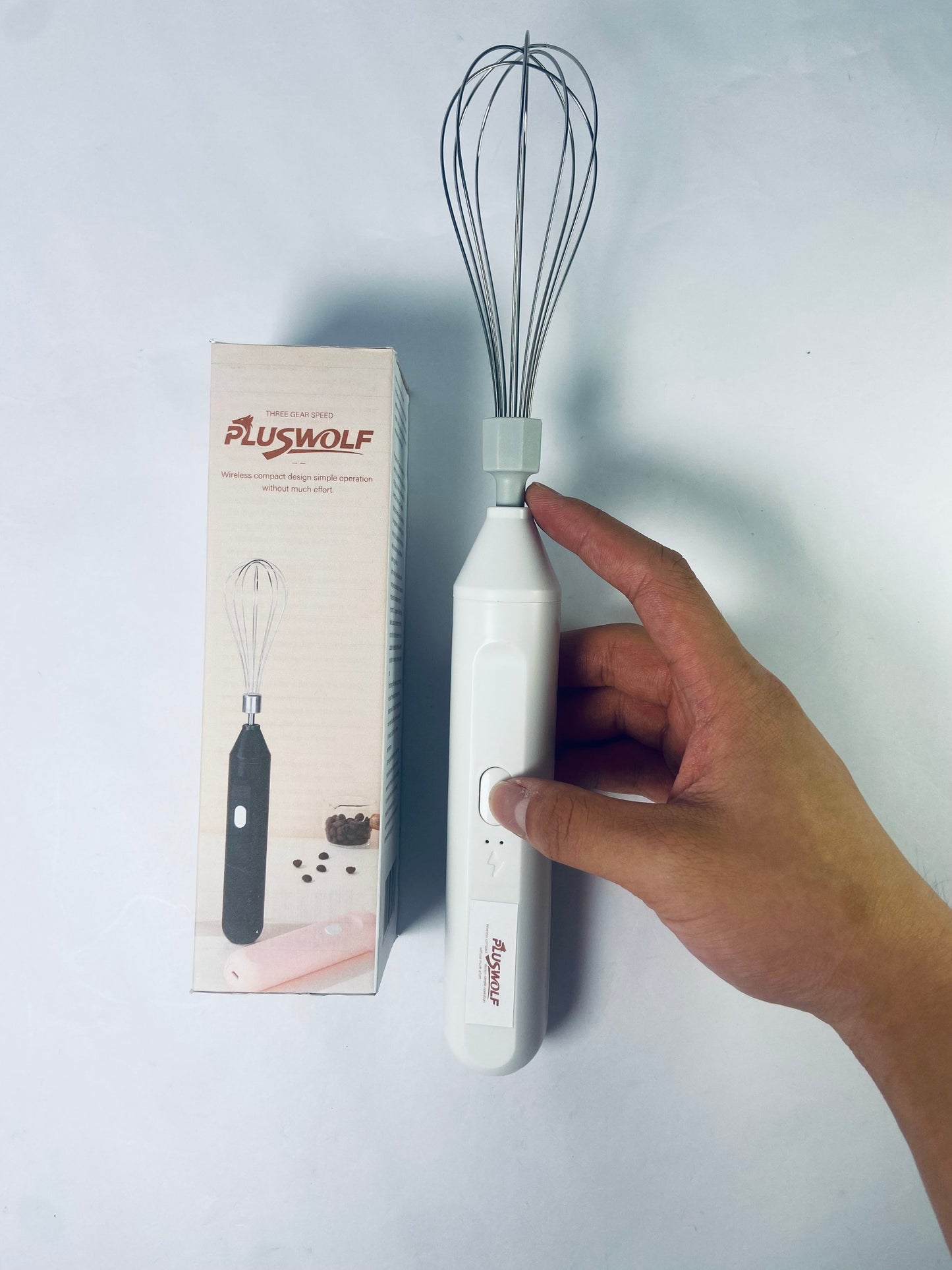 PLUSWOLF Electric egg beaters Electric Handheld Mixers USB Rechargeable Cordless Hand Mixers Foamer Eggs Beater Milk Frothers Kitchen Cooking Tool