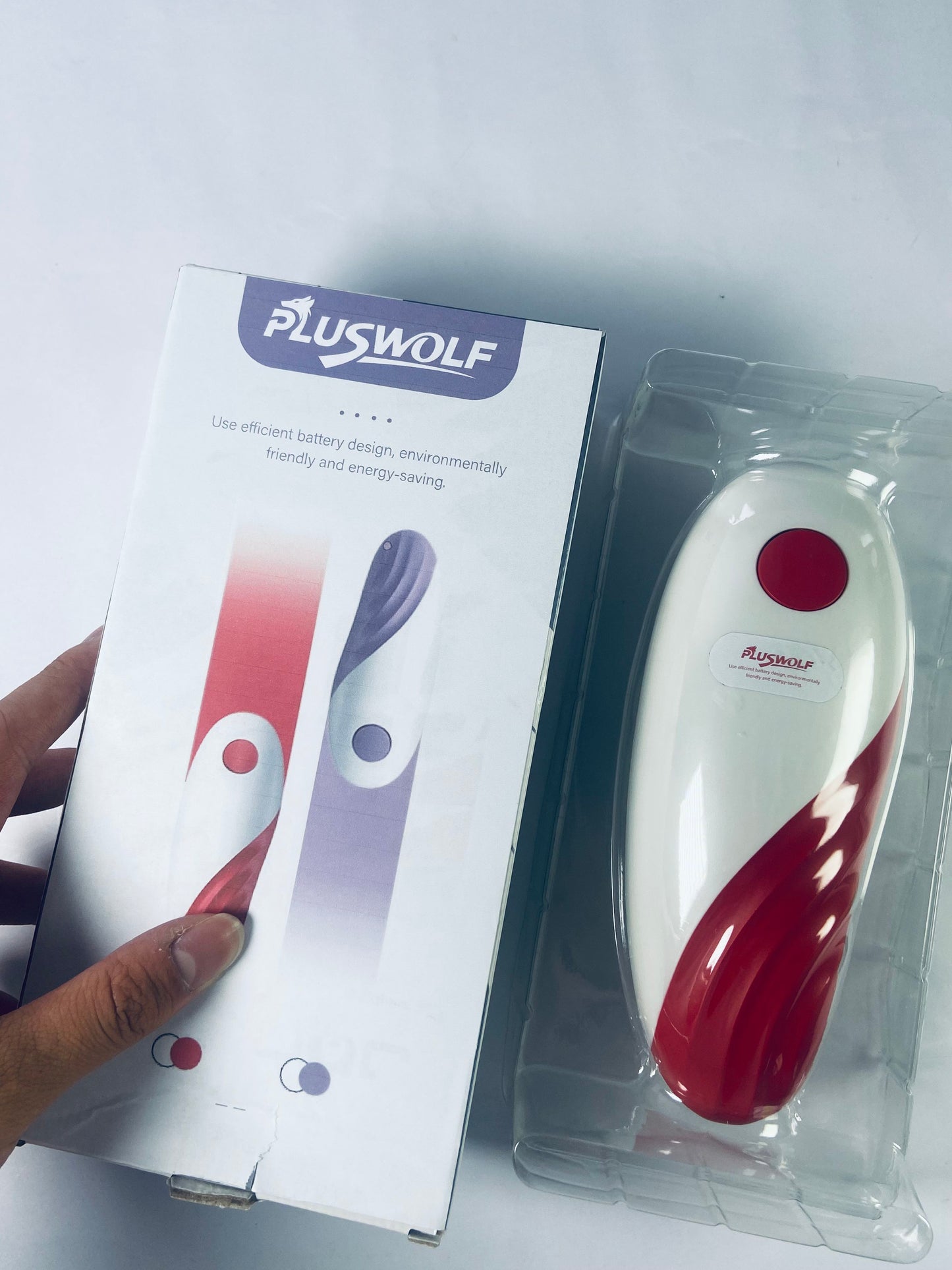 PLUSWOLF Electric can openers Kitchen Automatic Safety Cordless One Tin Touch Electric Can Opener.One-touch switch .Smooth can edge.Being friendly to left-hander and arthritics! (Red)